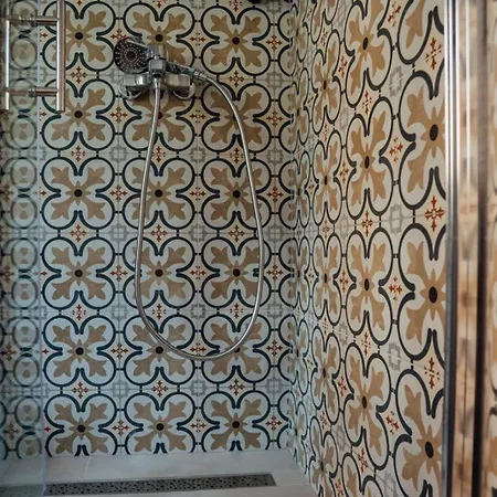 Han/Misafirhane Tinel *